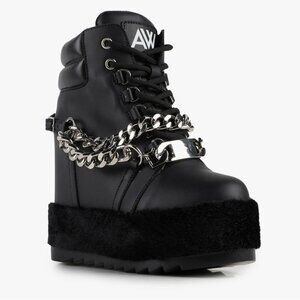 Binske Wedge Booties